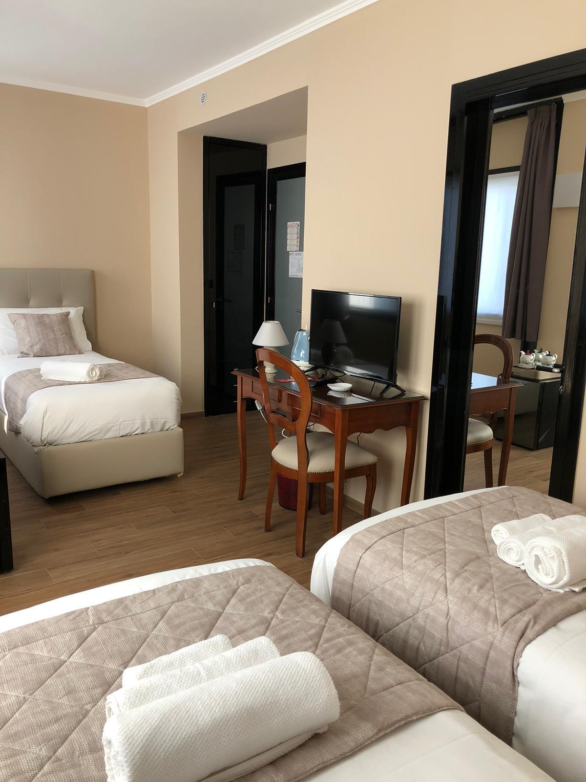 Hotel Valentino Du Parc Torino Værelse billede